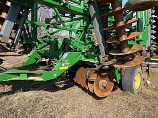 Main image John Deere 637 4