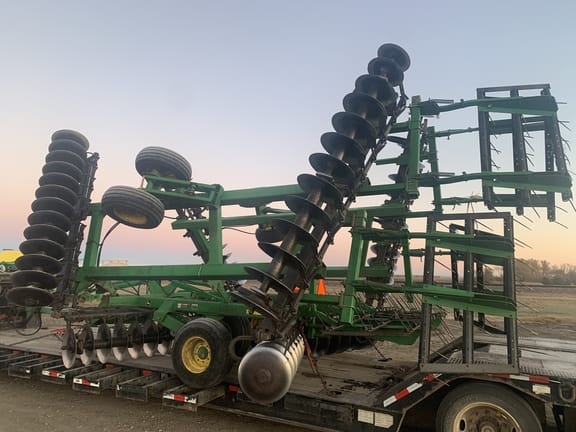 Main image John Deere 637