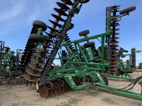 Main image John Deere 637