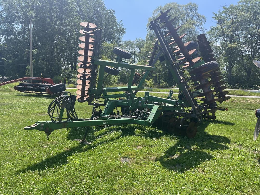 Image of John Deere 637 Primary image