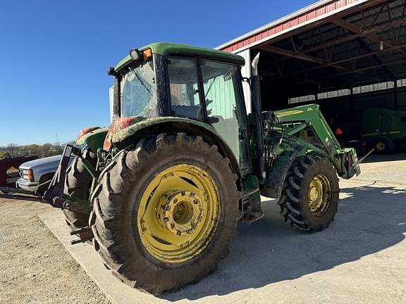 Image of John Deere 6430 equipment image 4