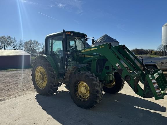 Image of John Deere 6430 equipment image 1