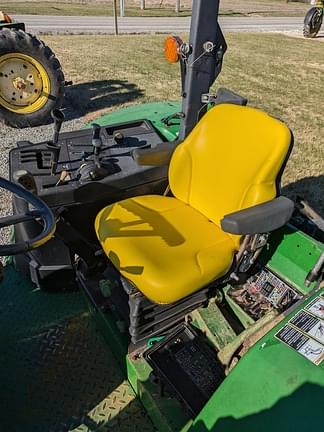 Image of John Deere 6430 equipment image 4