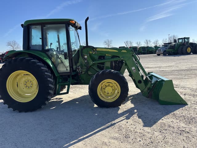 Image of John Deere 6430 equipment image 3