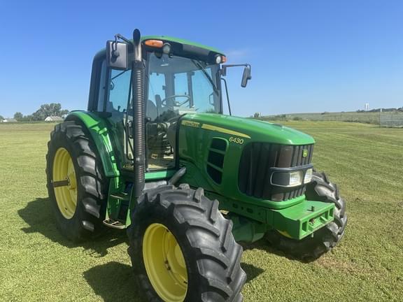 Image of John Deere 6430 equipment image 1