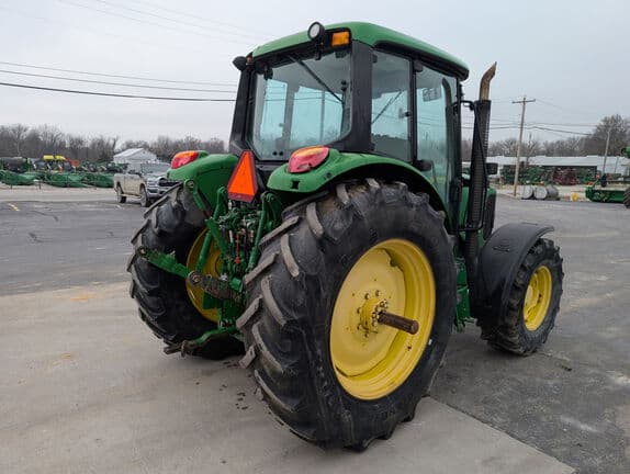 Image of John Deere 6430 equipment image 4