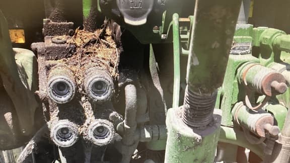 Image of John Deere 6430 equipment image 3