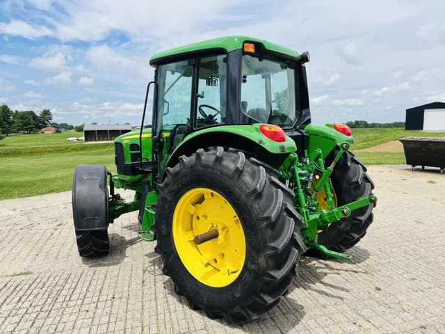 Image of John Deere 6430 equipment image 2