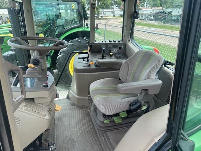 Image of John Deere 6430 Image 1