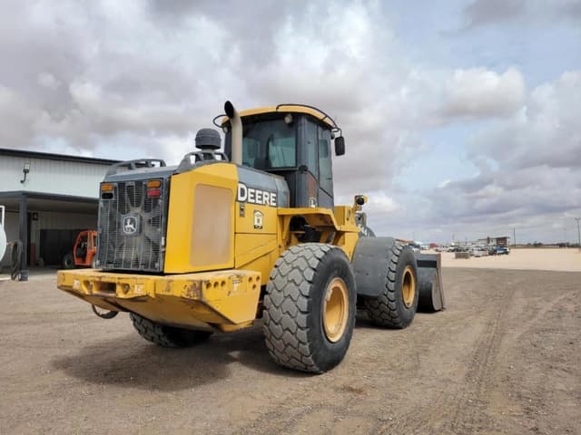 Image of John Deere 644J equipment image 4