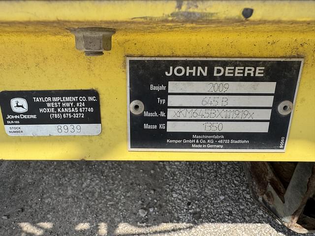 Image of John Deere 645B equipment image 4