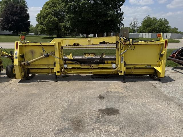Image of John Deere 645B equipment image 2