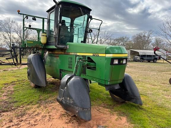 Image of John Deere 6700 equipment image 4