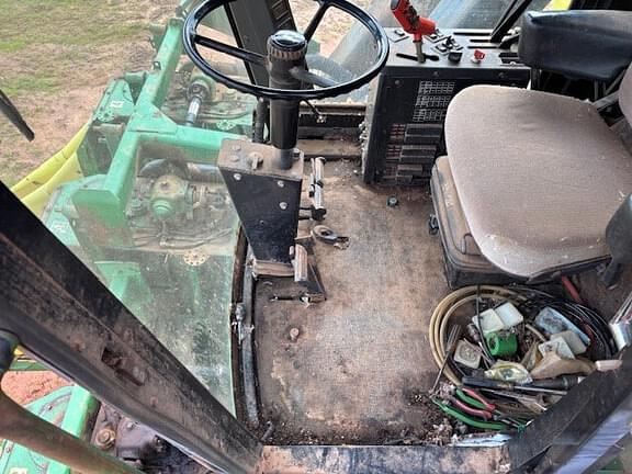 Image of John Deere 6700 equipment image 1