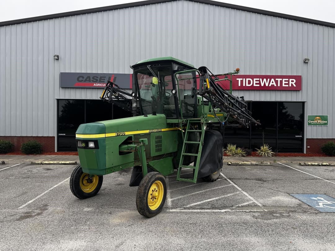 Image of John Deere 6700 Primary image