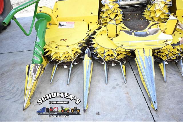 Image of John Deere 684 equipment image 3