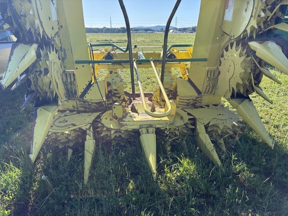 2008 John Deere 688 Equipment Image0