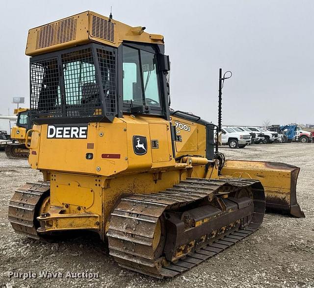 Image of John Deere 700J LGP equipment image 4