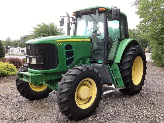 2008 John Deere 7130 Equipment Image0