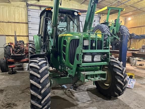 Image of John Deere 7130 equipment image 2