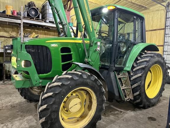 Image of John Deere 7130 Primary image