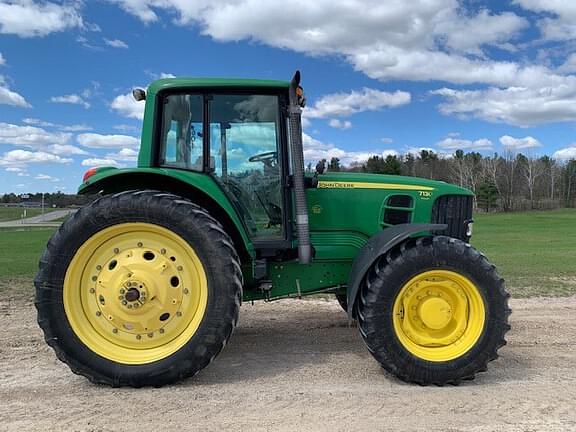 Image of John Deere 7130 Primary image