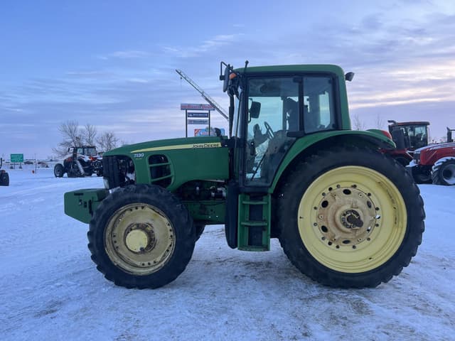 Image of John Deere 7130 Premium equipment image 1