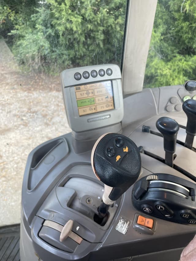 Image of John Deere 7130 Premium equipment image 4