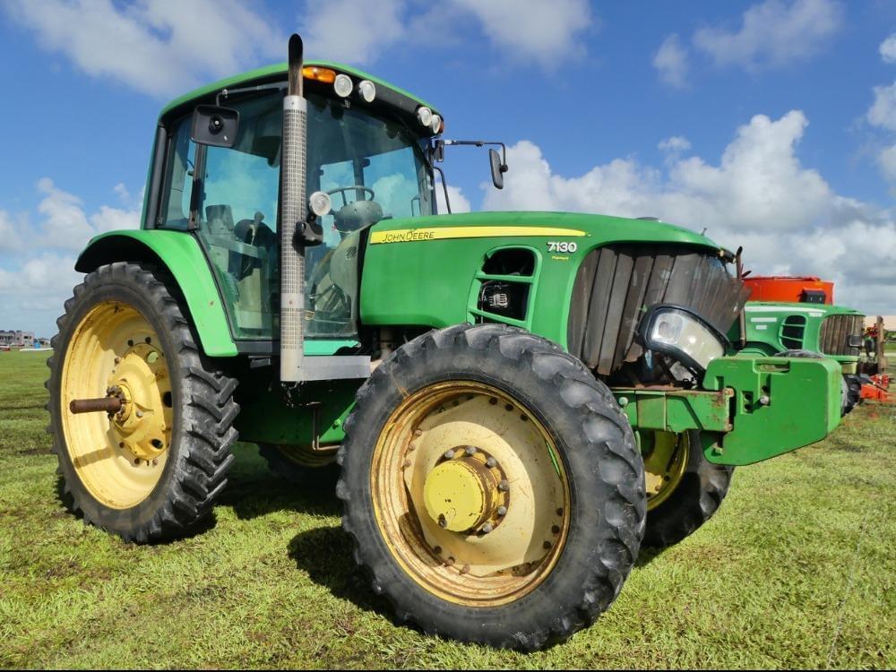 Image of John Deere 7130 Premium Primary image