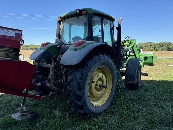 Image of John Deere 7230 equipment image 3