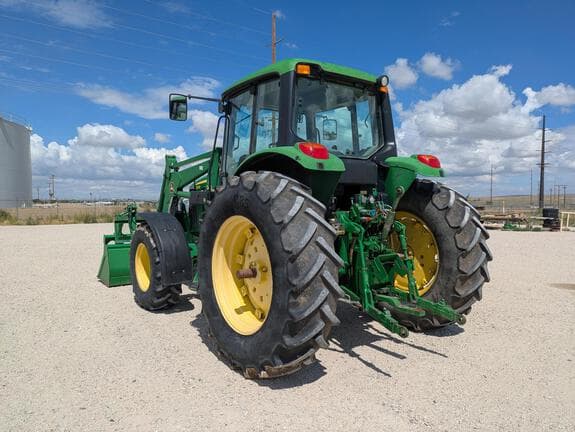 Image of John Deere 7230 equipment image 2
