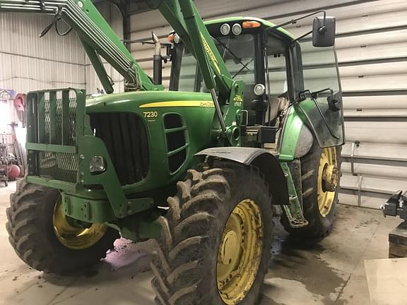 Image of John Deere 7230 Premium equipment image 1