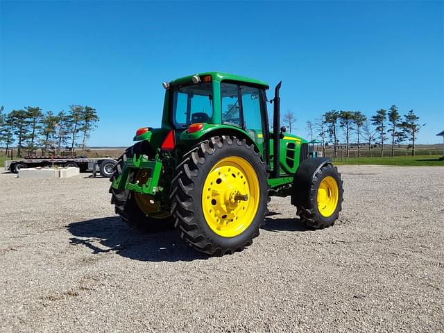 Image of John Deere 7230 Premium equipment image 4