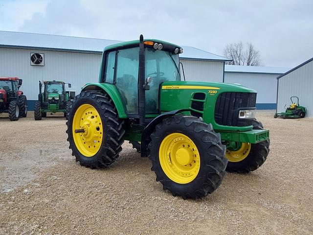 Image of John Deere 7230 Premium equipment image 2