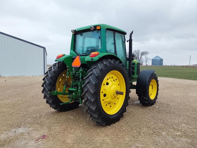 Image of John Deere 7230 Premium equipment image 4