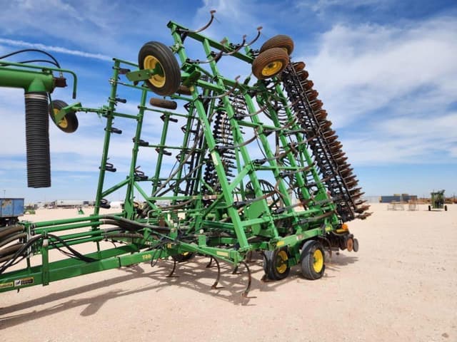 Image of John Deere 730 equipment image 2