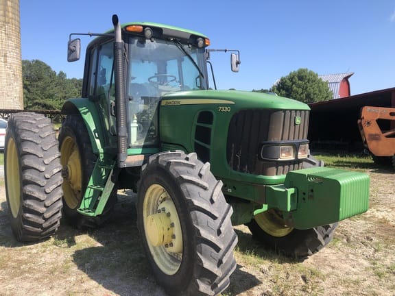 2008 John Deere 7330 Equipment Image0