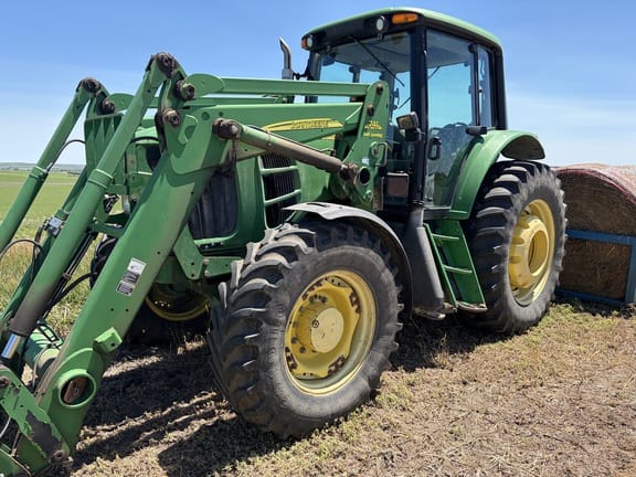 2008 John Deere 7330 Equipment Image0