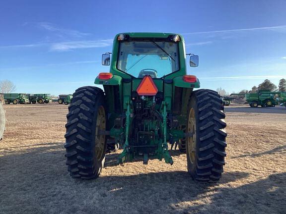 Image of John Deere 7330 equipment image 3