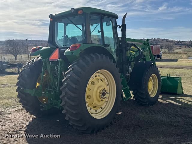 Image of John Deere 7330 equipment image 4