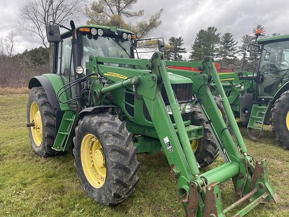 Image of John Deere 7330 Primary image