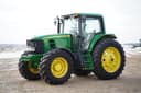 2008 John Deere 7330 Image
