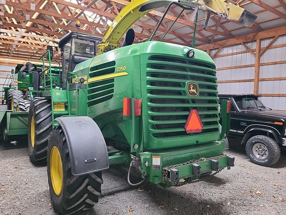 Image of John Deere 7350 equipment image 1