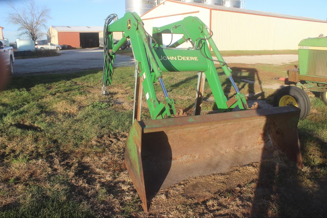 Image of John Deere 740 Primary image