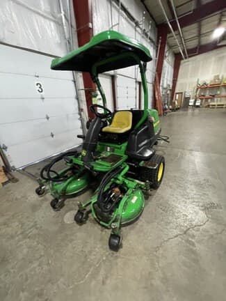 Image of John Deere 7400 equipment image 1
