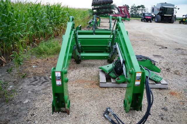 Image of John Deere 741 equipment image 1