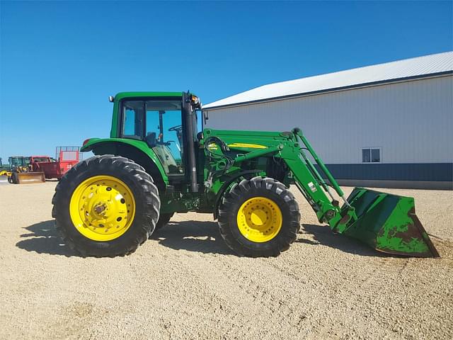 Image of John Deere 7430 Premium equipment image 3