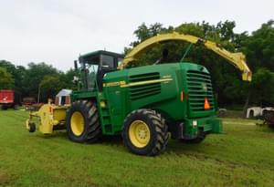 2008 John Deere 7450 Image