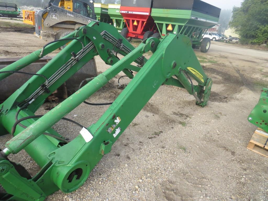 Image of John Deere 746 Primary image