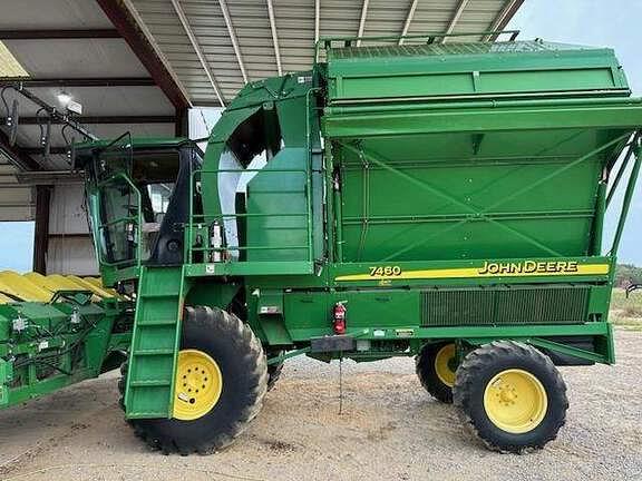 Image of John Deere 7460 Primary image